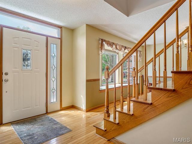 866 Meadowview Lane, Columbia, IL 62236