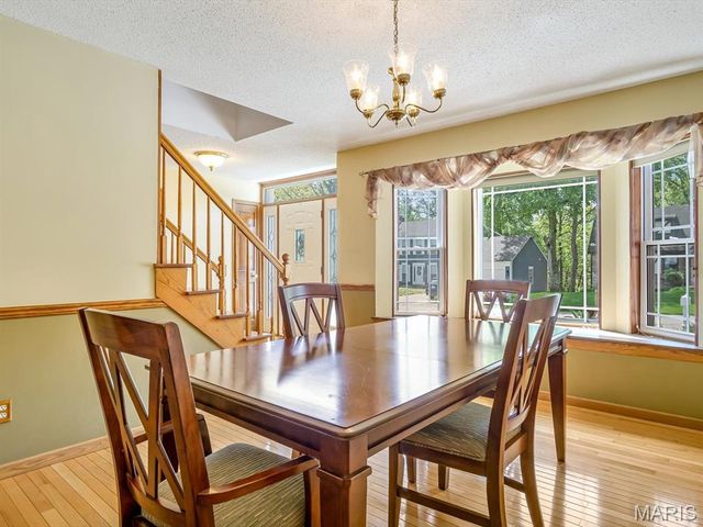 866 Meadowview Lane, Columbia, IL 62236
