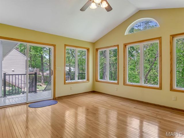 866 Meadowview Lane, Columbia, IL 62236