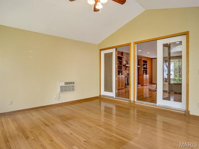 866 Meadowview Lane, Columbia, IL 62236