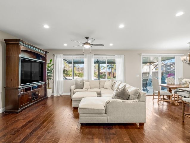 1719 N Whitmore Avenue, Clovis, CA 93619