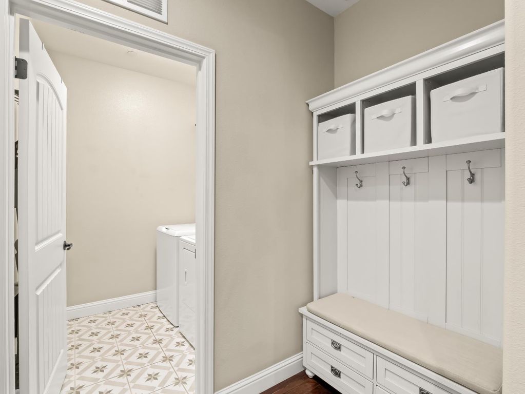 Image 33 of property listing at 1719 N Whitmore Avenue, Clovis, CA 93619