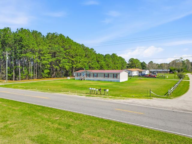 3778 Highway 66, Loris, SC 29569