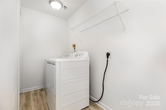 7324 Pebblestone Drive E, Charlotte, NC 28212