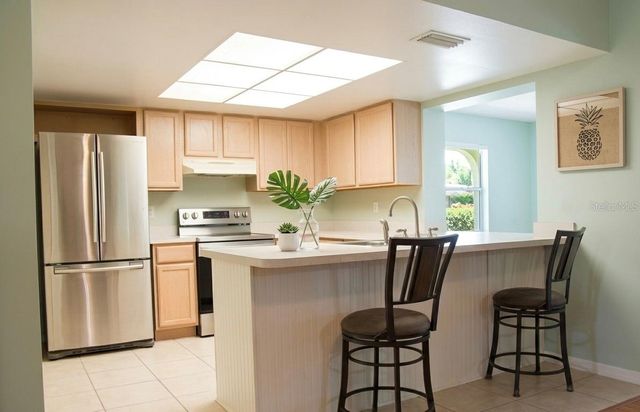 1111 HAREFIELD CIRCLE 62, Sun City Center, FL 33573