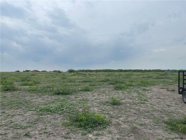 193 County Road 222, Orange Grove, TX 78372