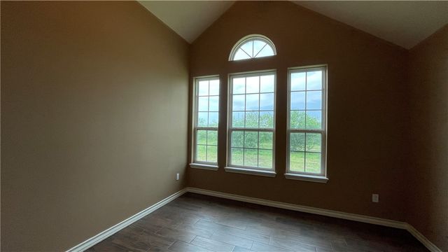 193 County Road 222, Orange Grove, TX 78372