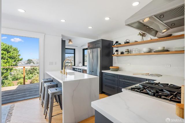 139 Brompton Avenue, San Francisco, CA 94131