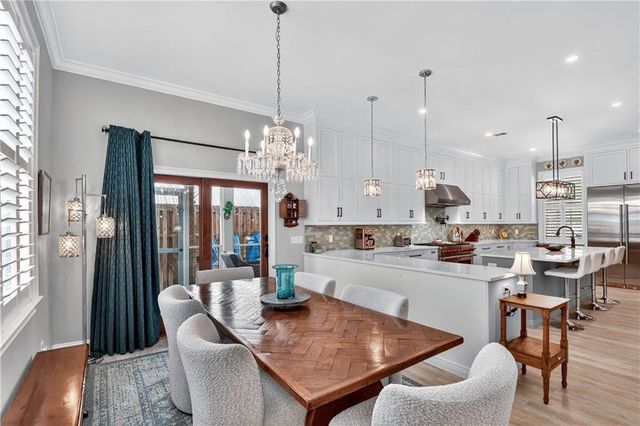30 Admirals Cove, St. Simons Island, GA 31522
