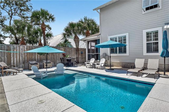 30 Admirals Cove, St. Simons Island, GA 31522