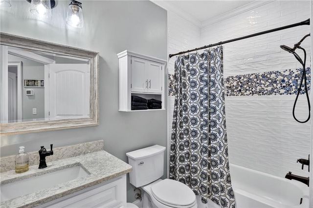 30 Admirals Cove, St. Simons Island, GA 31522