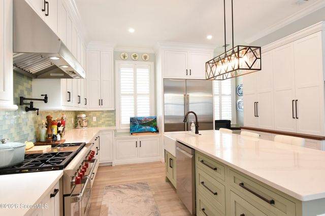 30 Admirals Cove, St. Simons Island, GA 31522