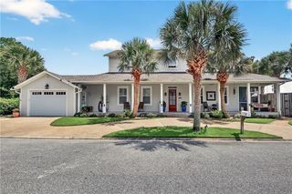 30 Admirals Cove, St. Simons Island, GA 31522