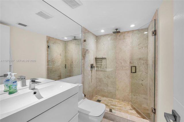 4015 W Palm Aire Dr 307, Pompano Beach, FL 33069