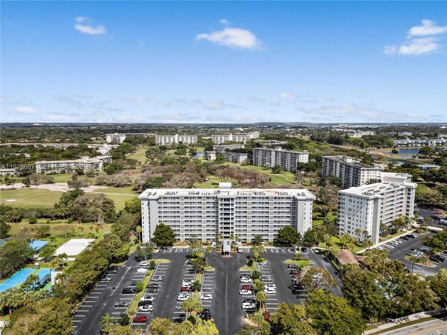 4015 W Palm Aire Dr 307, Pompano Beach, FL 33069