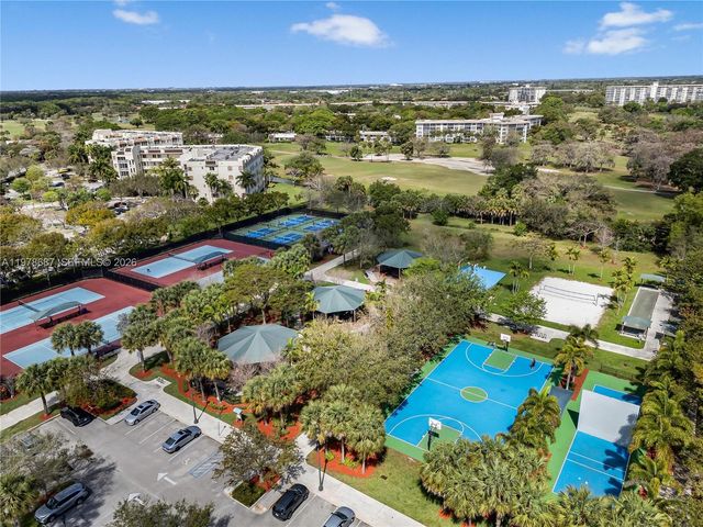 4015 W Palm Aire Dr 307, Pompano Beach, FL 33069