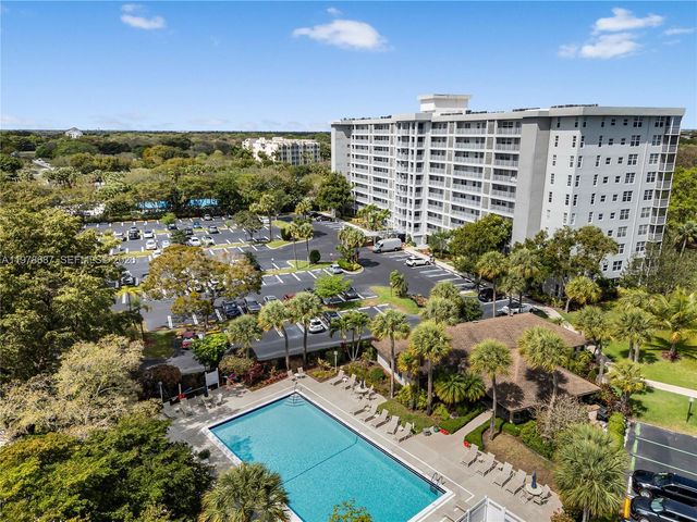 4015 W Palm Aire Dr 307, Pompano Beach, FL 33069