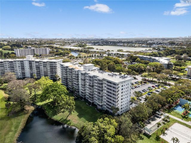 4015 W Palm Aire Dr 307, Pompano Beach, FL 33069