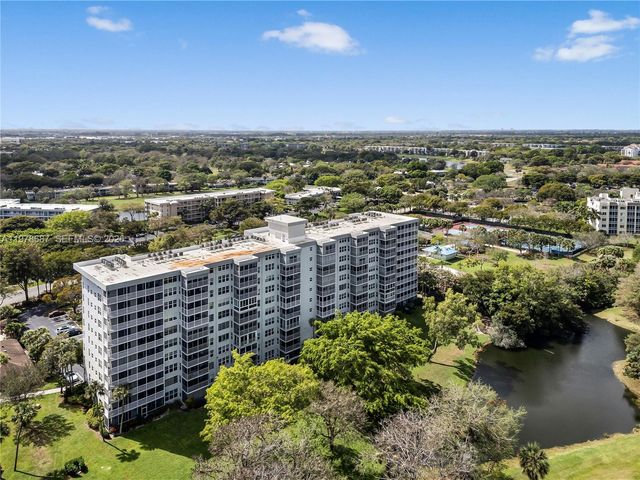 4015 W Palm Aire Dr 307, Pompano Beach, FL 33069