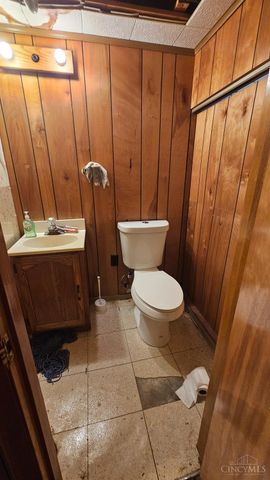 2020 Carpenter Drive, North College Hill, OH 45239