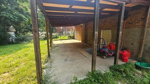 2020 Carpenter Drive, North College Hill, OH 45239