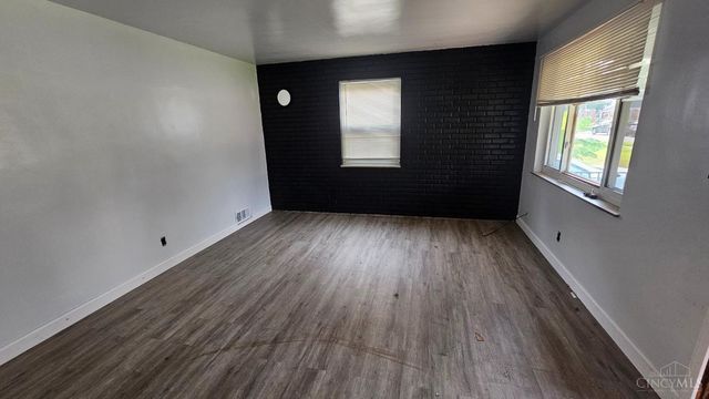 2020 Carpenter Drive, North College Hill, OH 45239