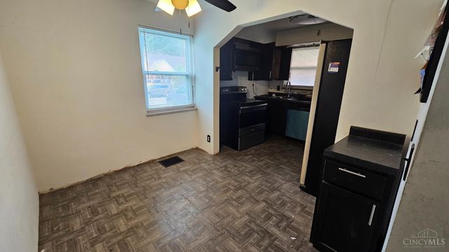 2020 Carpenter Drive, North College Hill, OH 45239