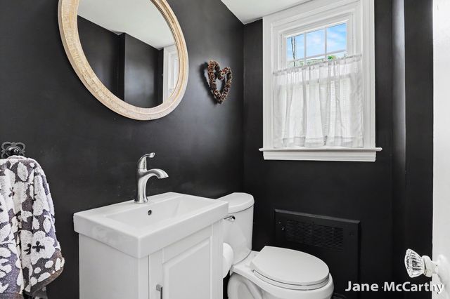344 Baltimore Drive Ne, City Of Grand Rapids, MI 49503