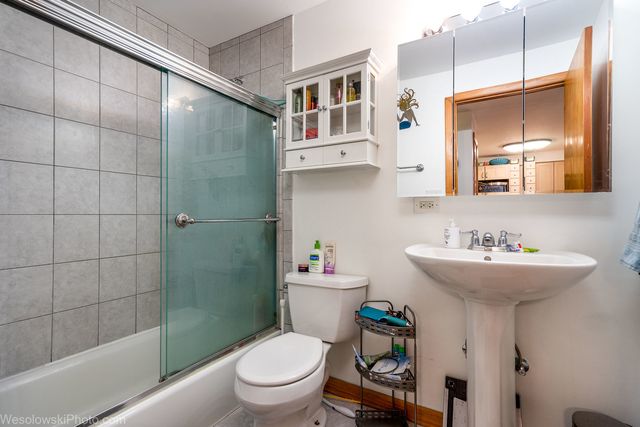 1353 Perry Street 5, Des Plaines, IL 60016