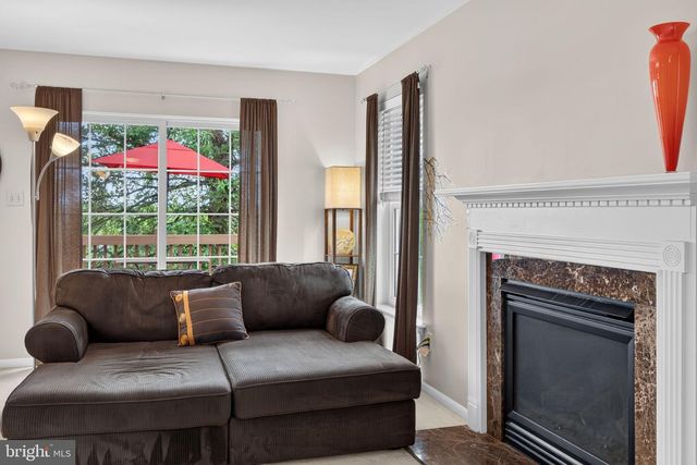 321 HAMILTON DR, Harleysville, PA 19438