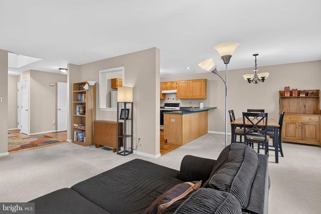 321 HAMILTON DR, Harleysville, PA 19438