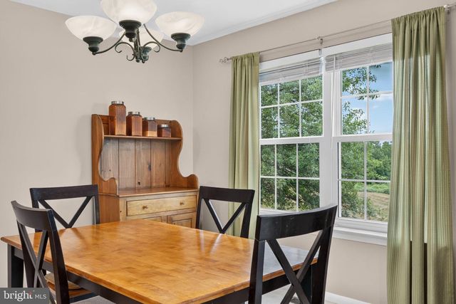 321 HAMILTON DR, Harleysville, PA 19438