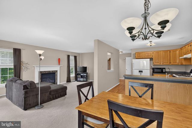 321 HAMILTON DR, Harleysville, PA 19438
