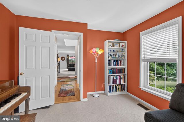 321 HAMILTON DR, Harleysville, PA 19438