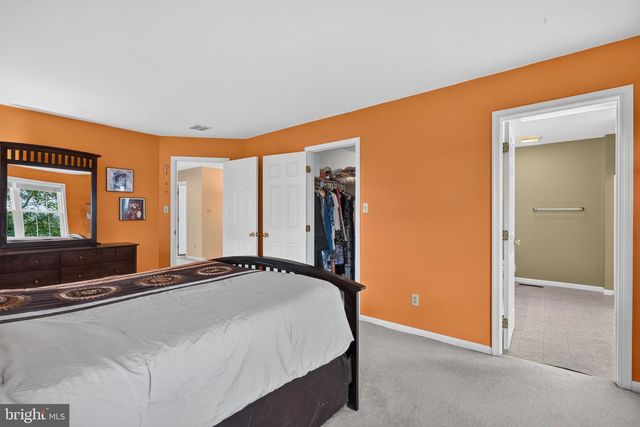321 HAMILTON DR, Harleysville, PA 19438