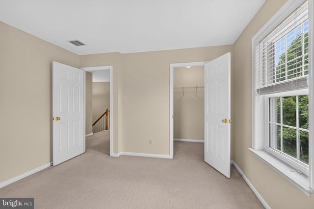 321 HAMILTON DR, Harleysville, PA 19438