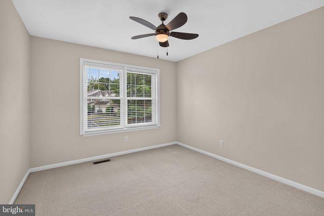 321 HAMILTON DR, Harleysville, PA 19438