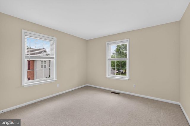 321 HAMILTON DR, Harleysville, PA 19438