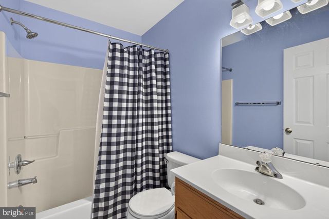 321 HAMILTON DR, Harleysville, PA 19438