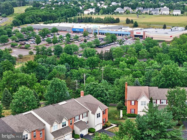 321 HAMILTON DR, Harleysville, PA 19438