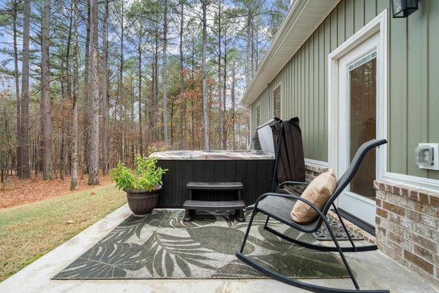 24 Gloria Drive, Hot Springs Village, AR 71909