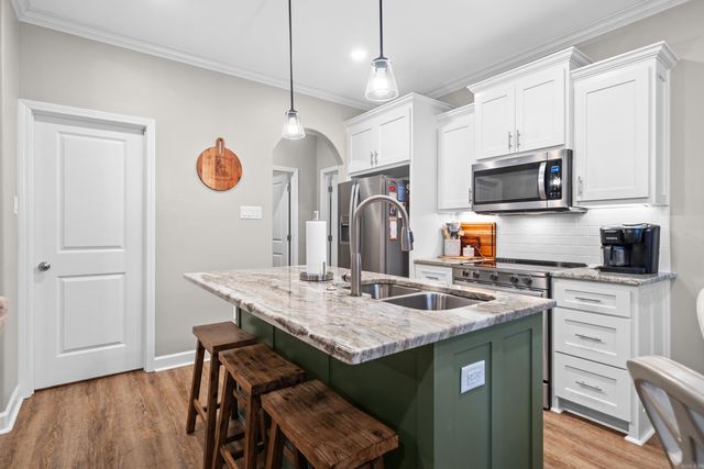 24 Gloria Drive, Hot Springs Village, AR 71909