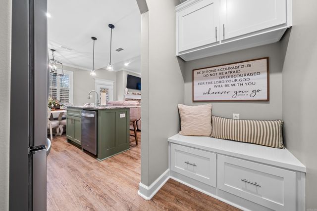 24 Gloria Drive, Hot Springs Village, AR 71909