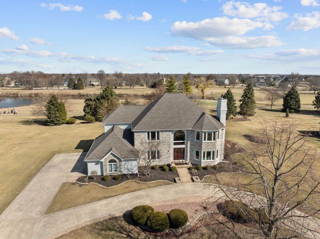 10749 Royal Porthcawl Drive, Naperville, IL 60564