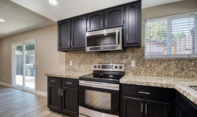 2505 Marguerite Way, Ceres, CA 95307