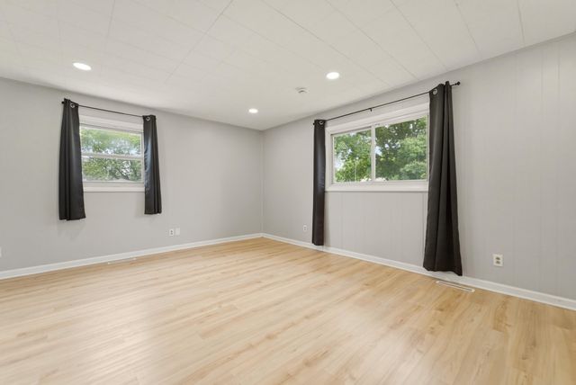 340 N California Street, Hobart, IN 46342