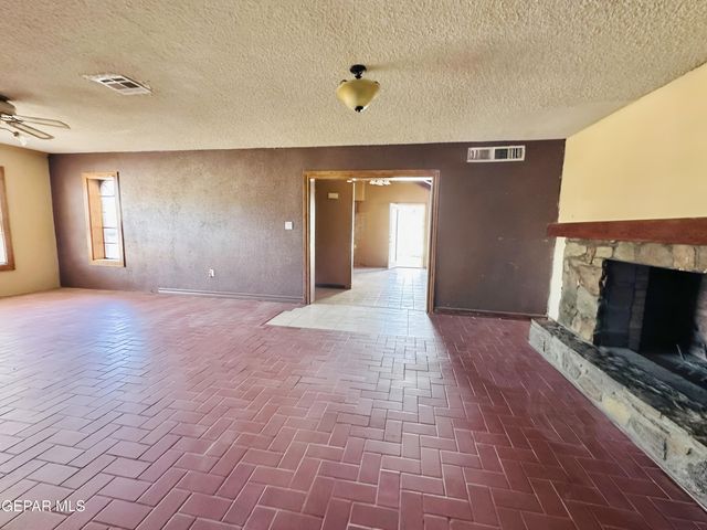 321 2nd Street, Sunland Park, NM 88063