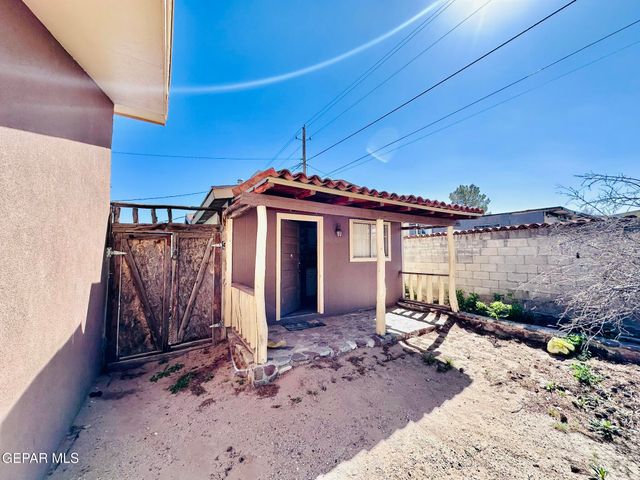 321 2nd Street, Sunland Park, NM 88063