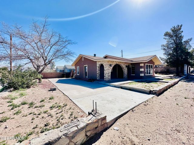 321 2nd Street, Sunland Park, NM 88063
