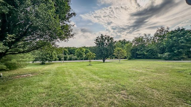 849 E Main Street, Danville, KY 40422